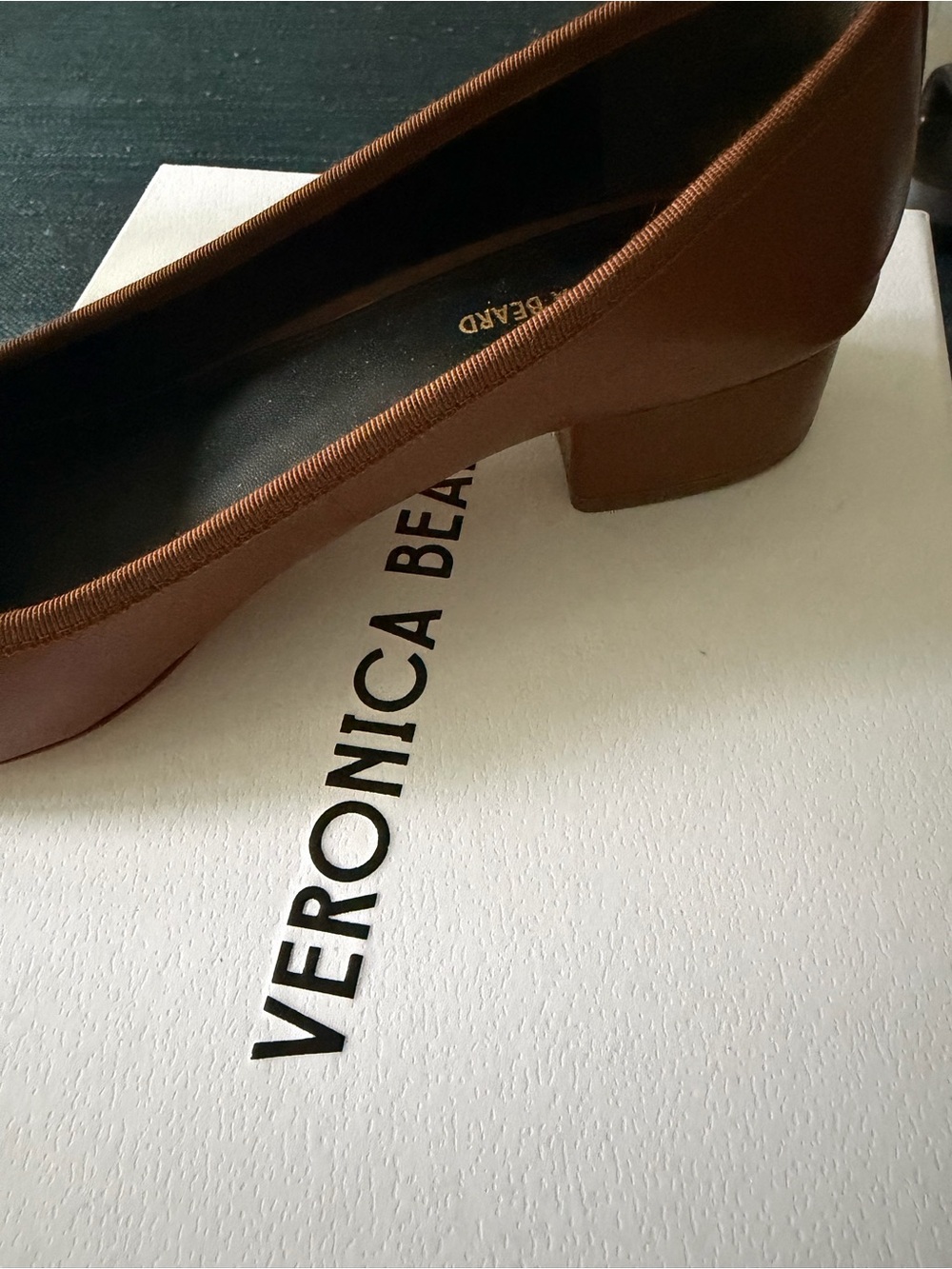 Veronica Beard Women Brown Leather Ballet sm block heel + bow worn 1x like new - Picture 2 of 3